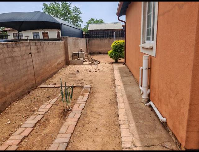 3 BEDROOM HOUSE FOR SALE IN DANVILLE